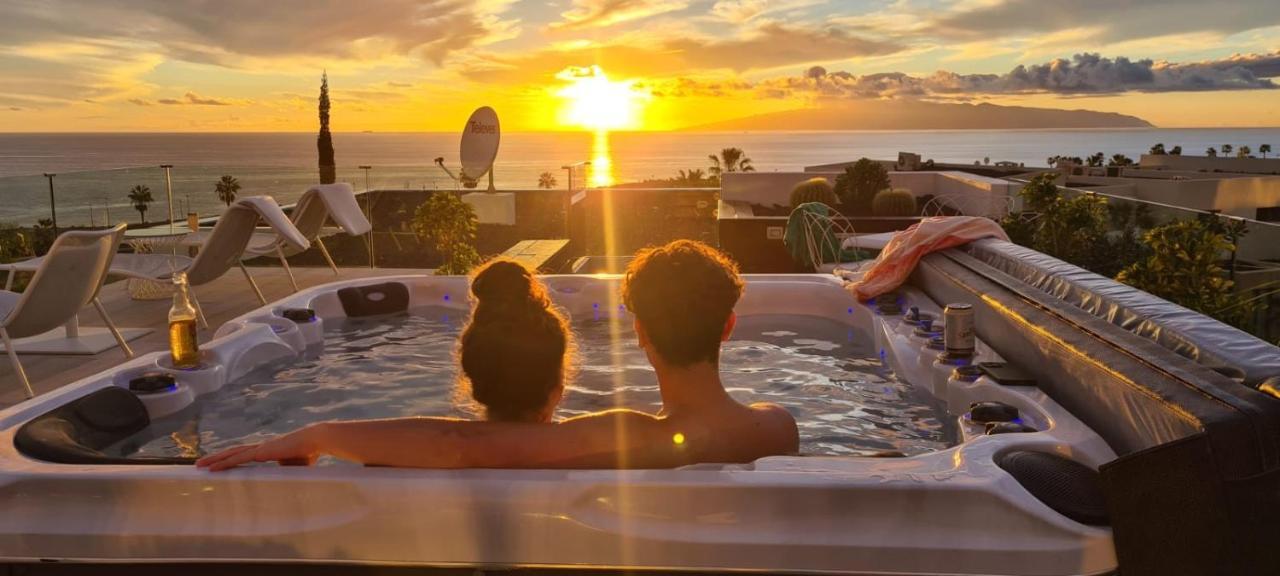 אדחה Luxury Villa Rebeka - Heated Pool And Jacuzzi מראה חיצוני תמונה