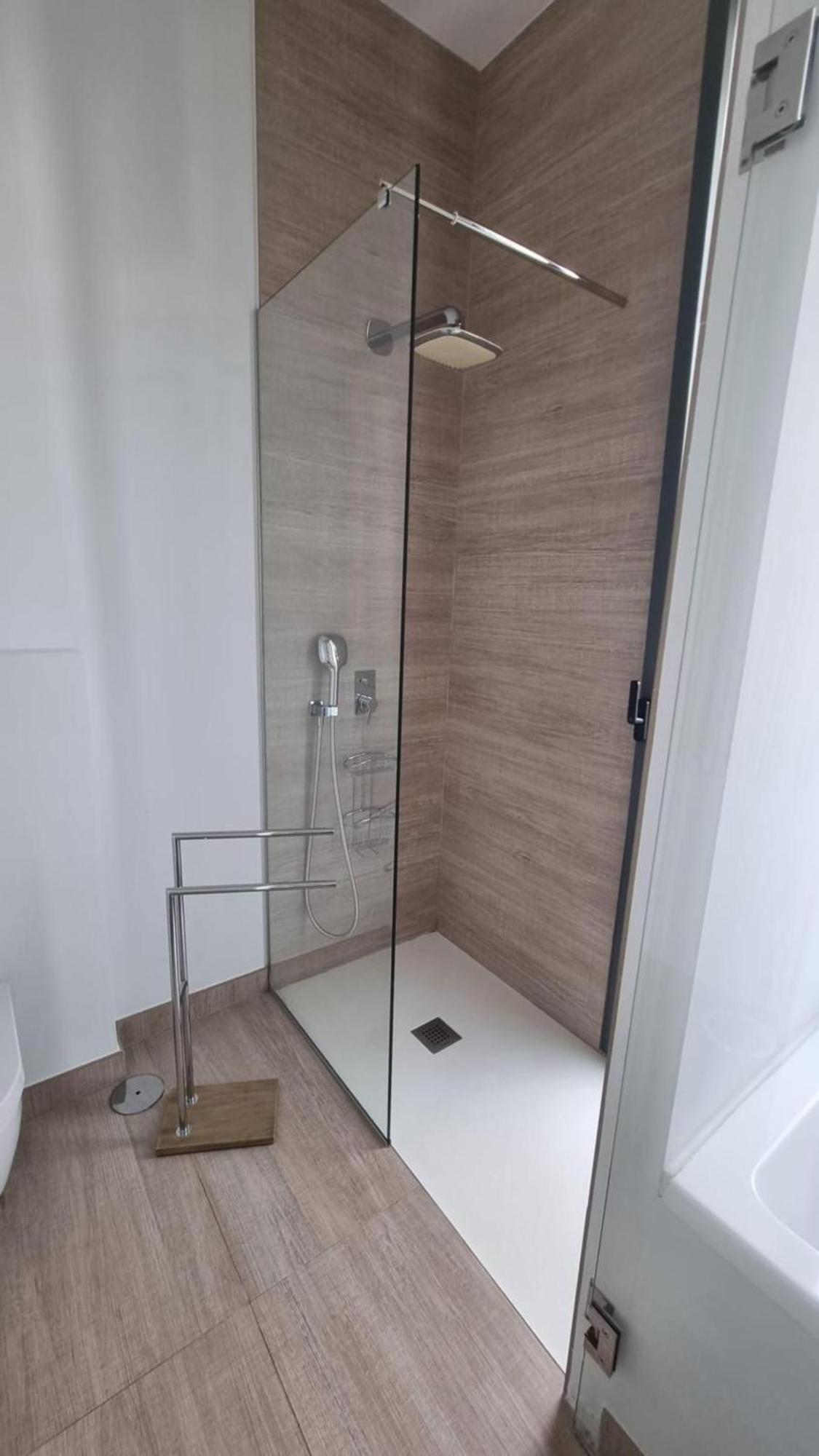 אדחה Luxury Villa Rebeka - Heated Pool And Jacuzzi מראה חיצוני תמונה