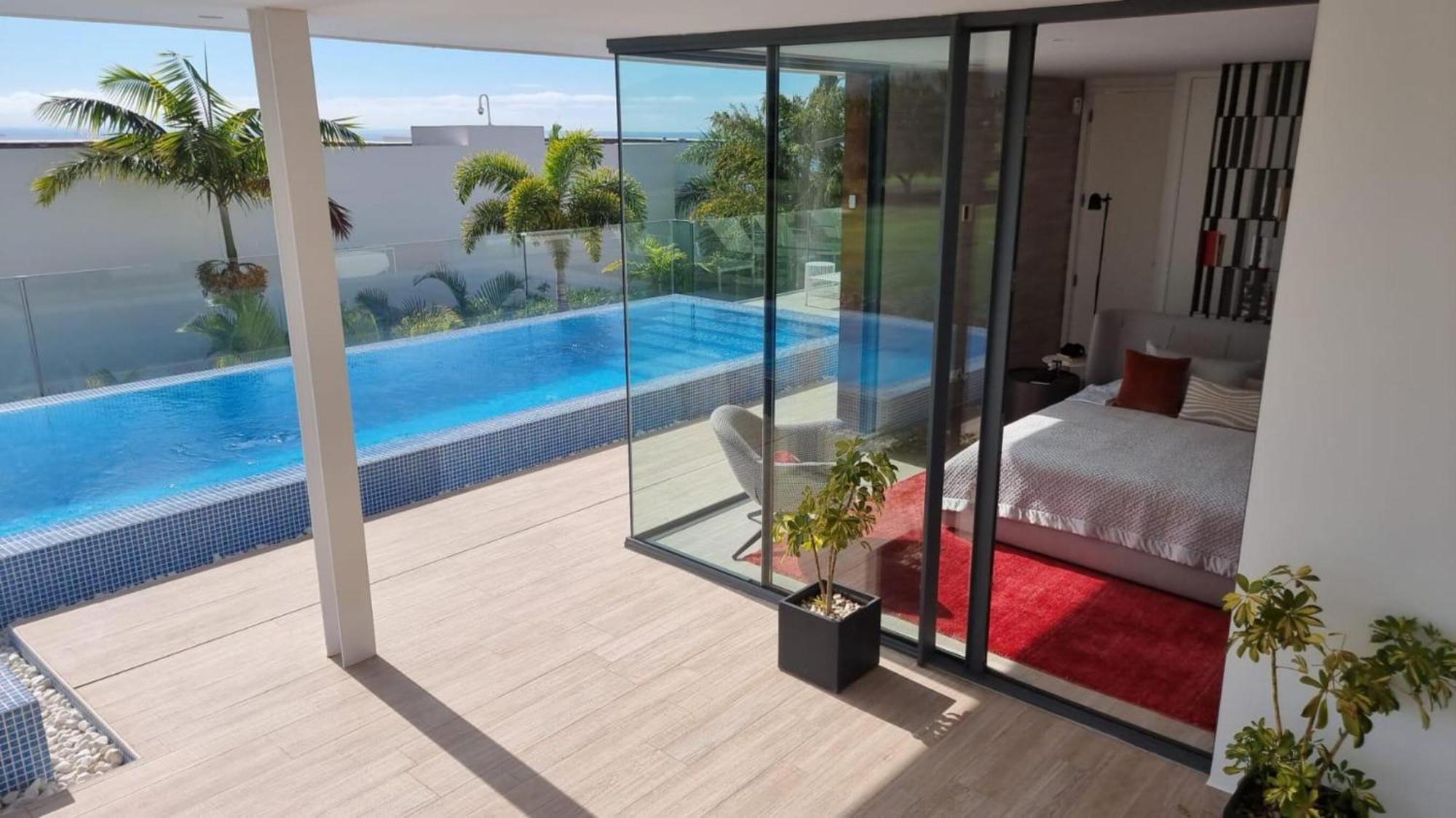 אדחה Luxury Villa Rebeka - Heated Pool And Jacuzzi מראה חיצוני תמונה