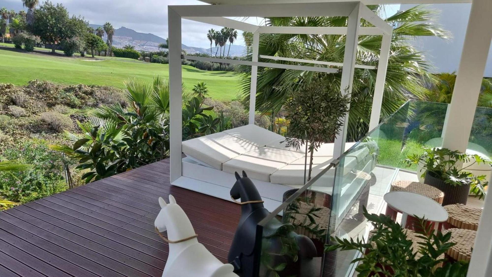 אדחה Luxury Villa Rebeka - Heated Pool And Jacuzzi מראה חיצוני תמונה