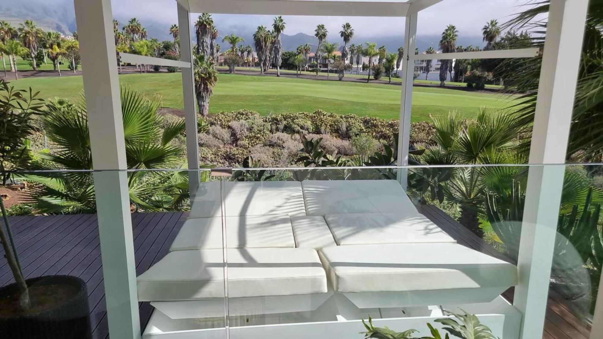 אדחה Luxury Villa Rebeka - Heated Pool And Jacuzzi מראה חיצוני תמונה